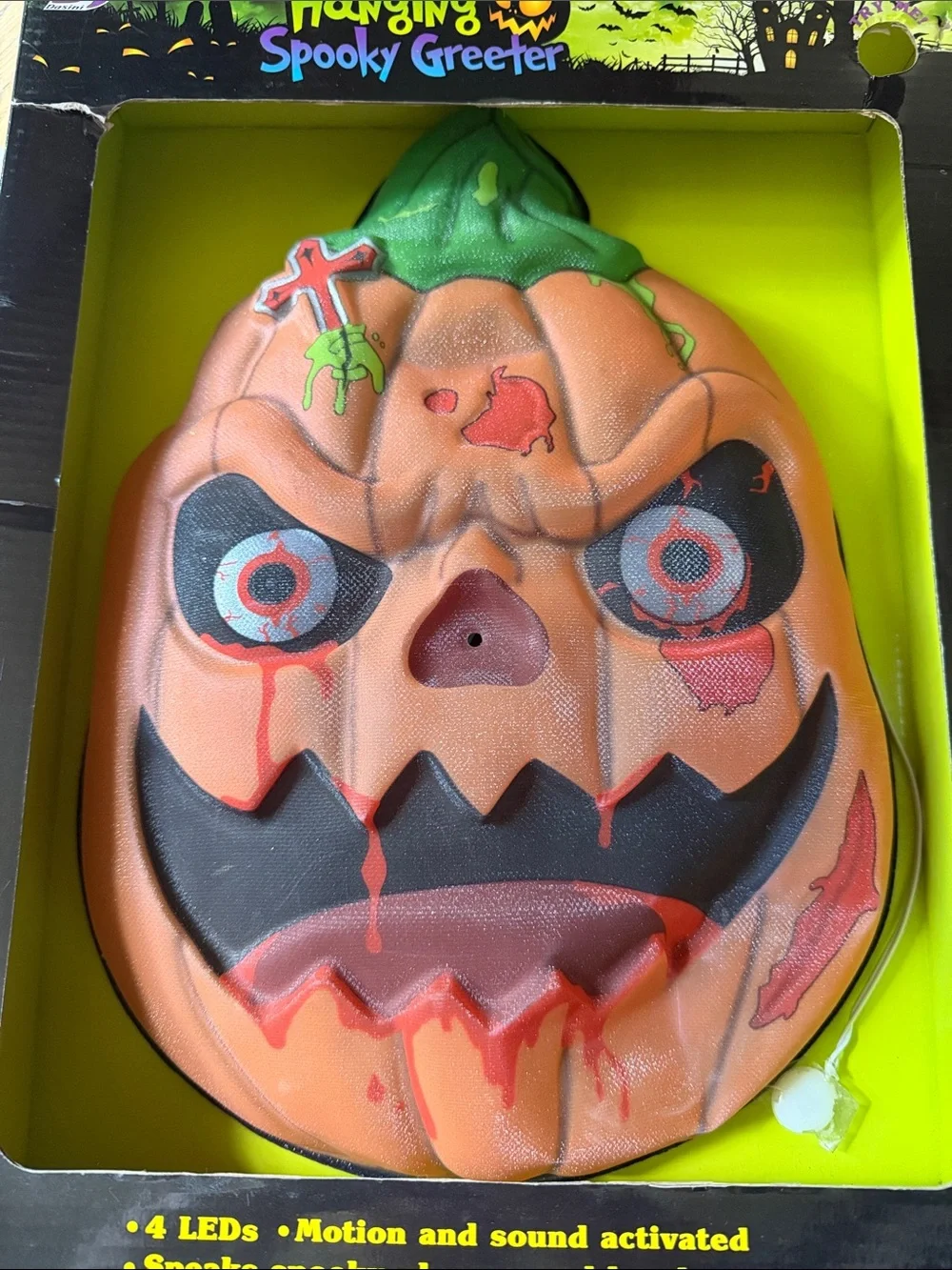 Pumpkin Head Hanging Spooky Greeter Motion & Sound Activated Halloween Decor